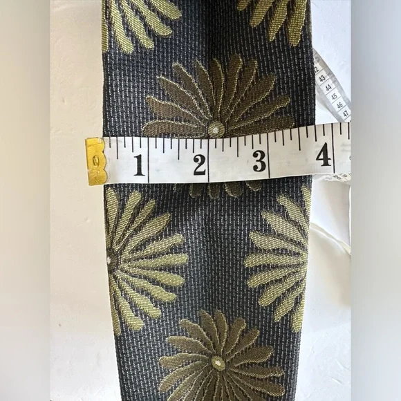 Maruca Green and Brown Patterned Clutch - Picture 10 of 10